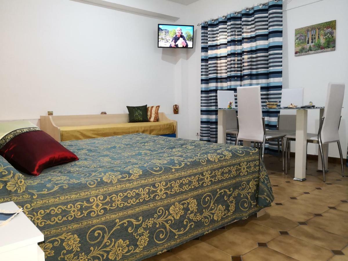 Monolocale Trappitello - Apartments تاورمينا المظهر الخارجي الصورة