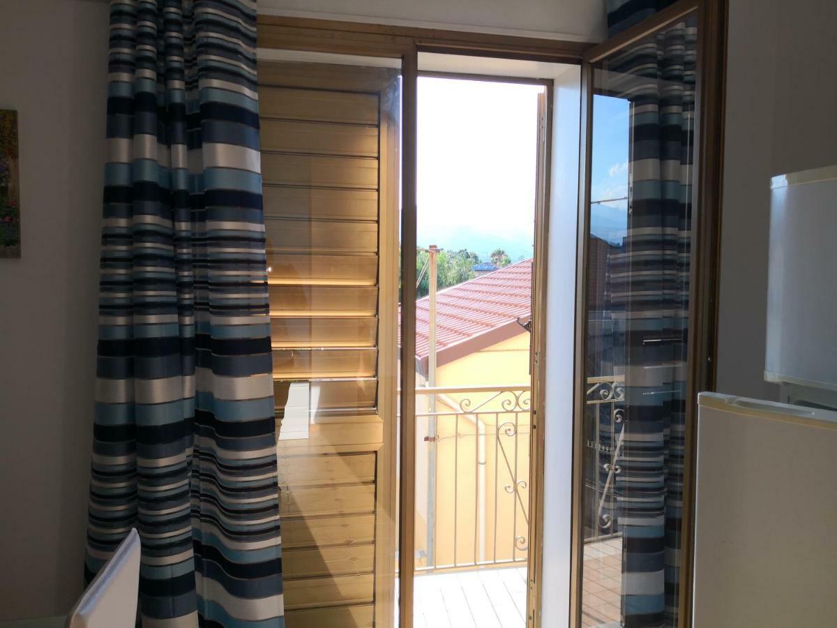 Monolocale Trappitello - Apartments تاورمينا المظهر الخارجي الصورة